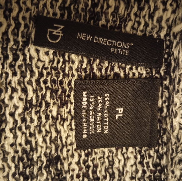 New Directions Tweed style fringed gray open cardigan. Petite Large - Picture 4 of 5